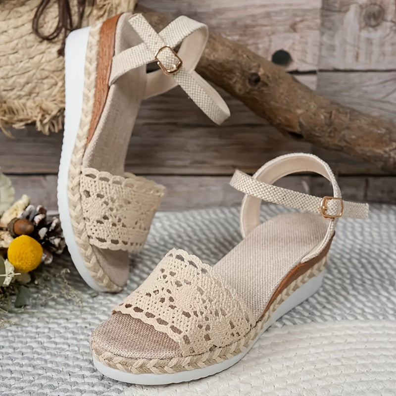 Sandalias romanas de cuña trenzada