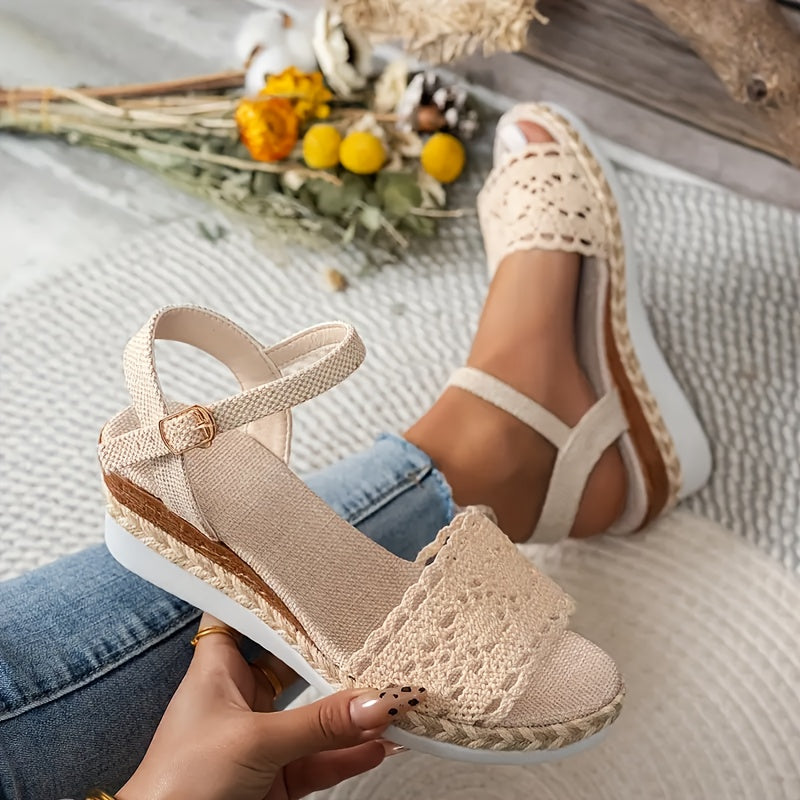 Sandalias romanas de cuña trenzada