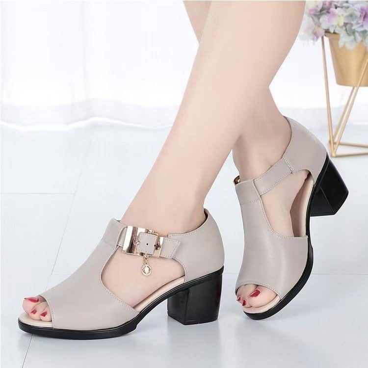 Zapatos de piel para mujer con boca de pez hueca