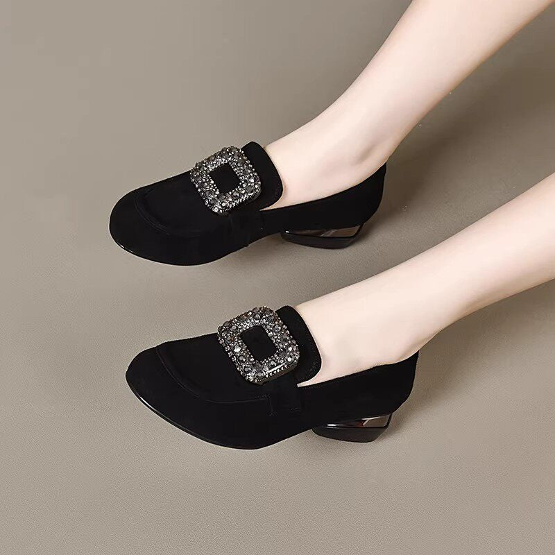 Zapatos de salón de punta redonda y tacón de bloque
