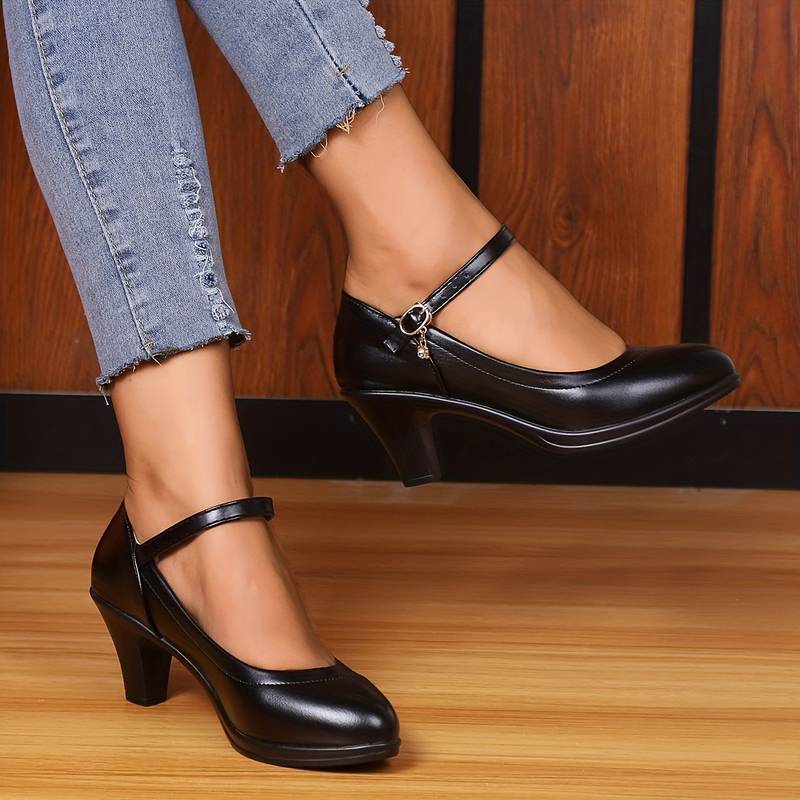 zapatos de mamá de mediana edad