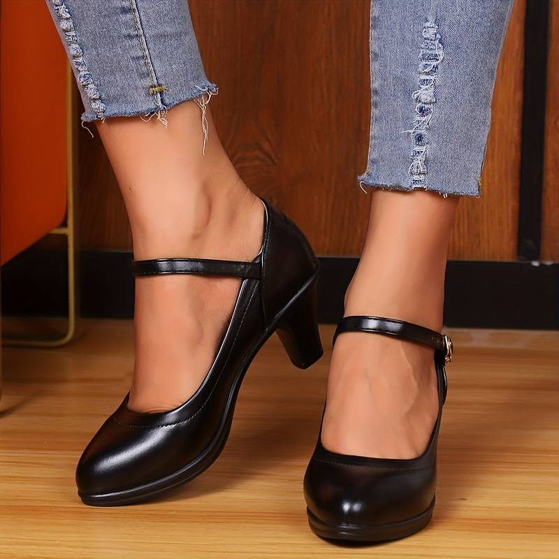 zapatos de mamá de mediana edad