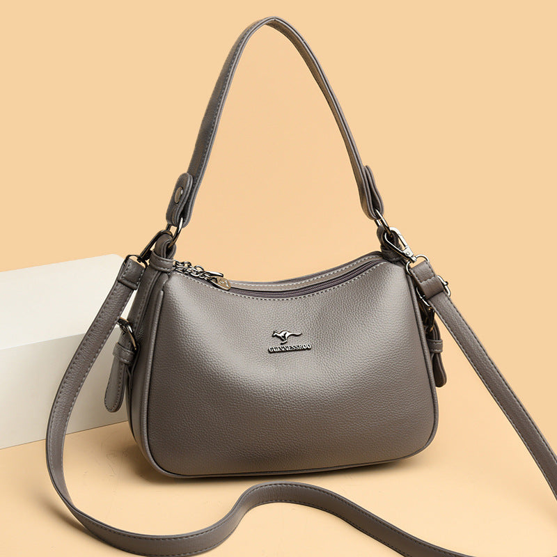 Bolso de hombro versátil de piel suave