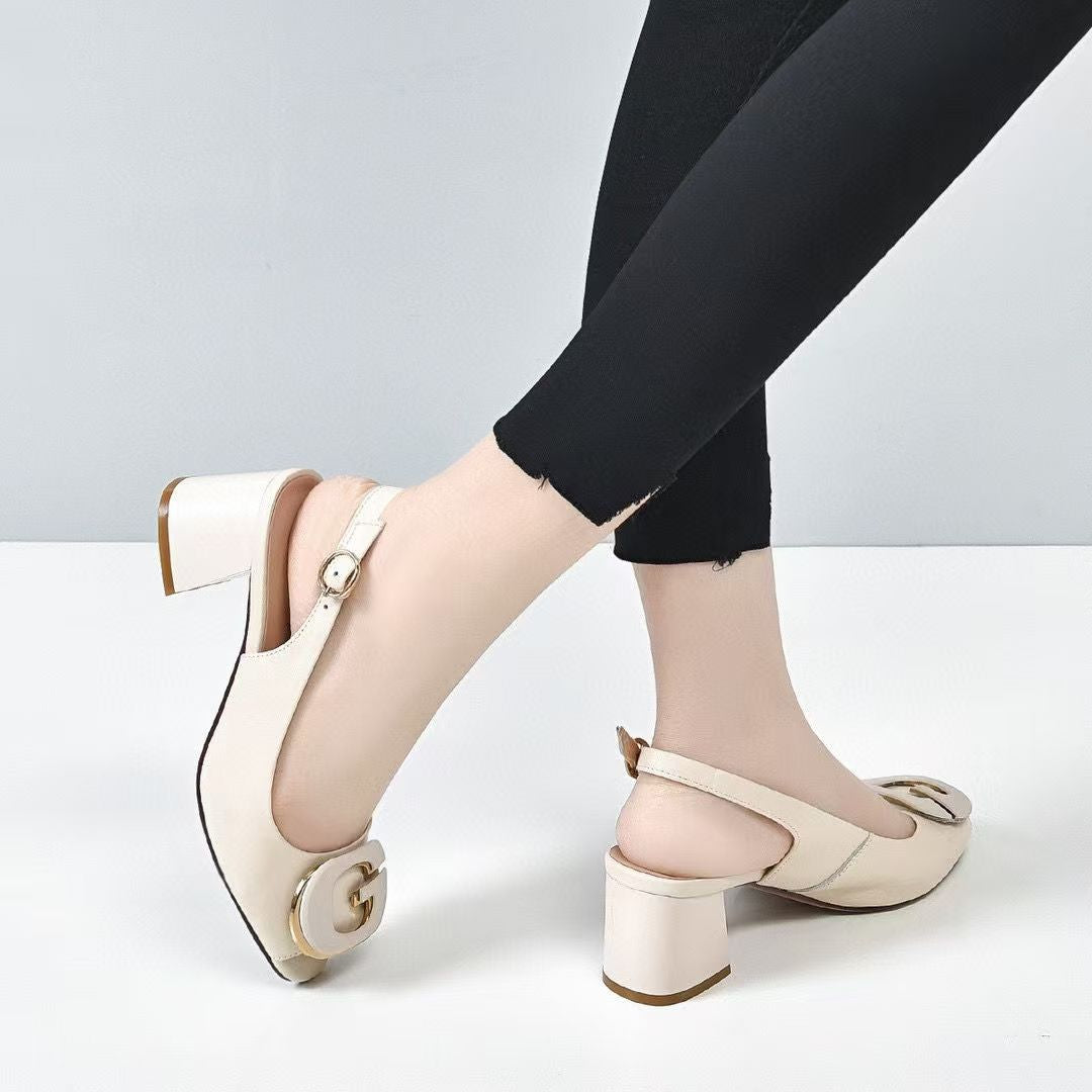 Sandalias de mujer de piel suave con una sola tira