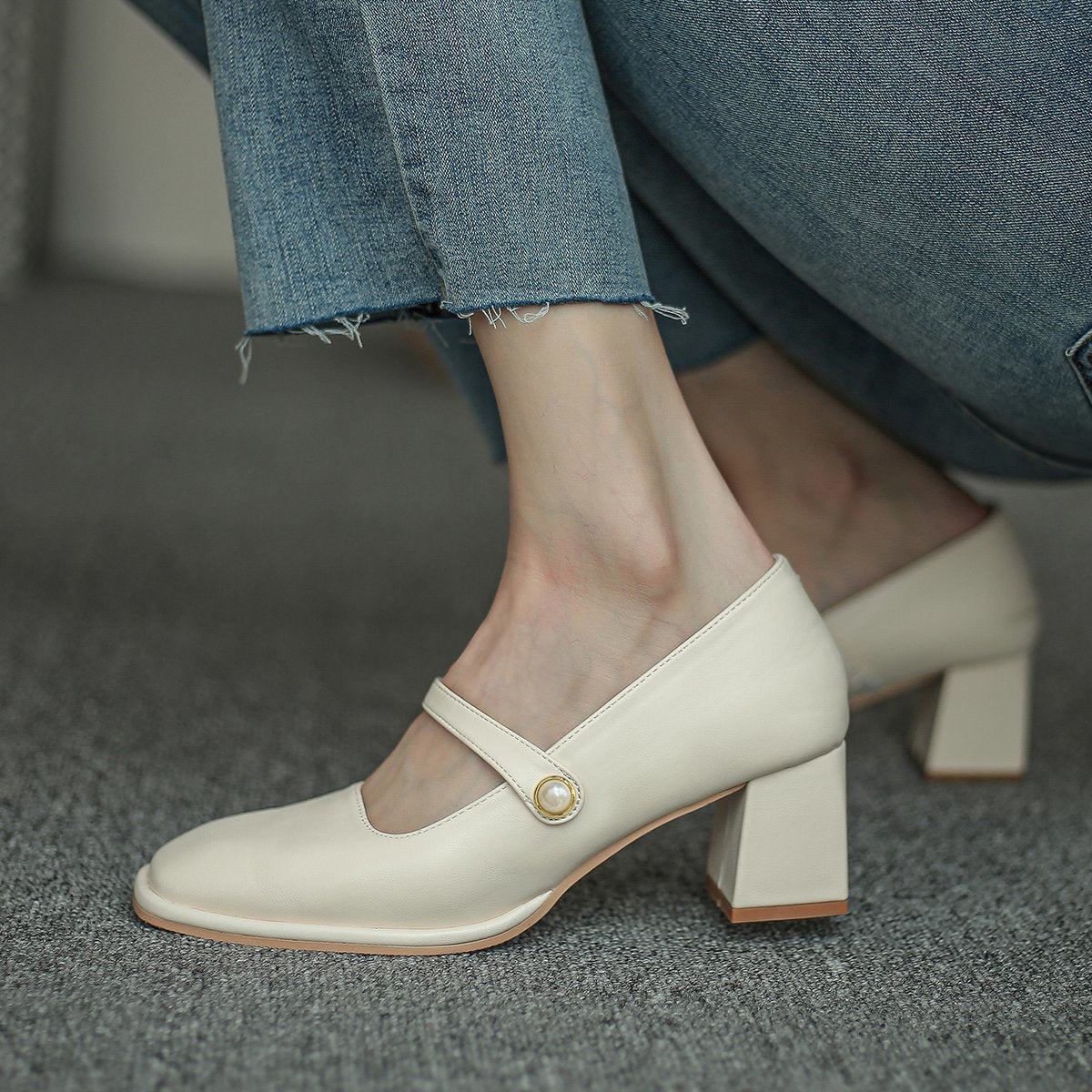 (cuentas blancas) tacones altos