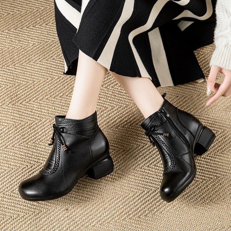 Botas de tacón bajo de piel auténtica