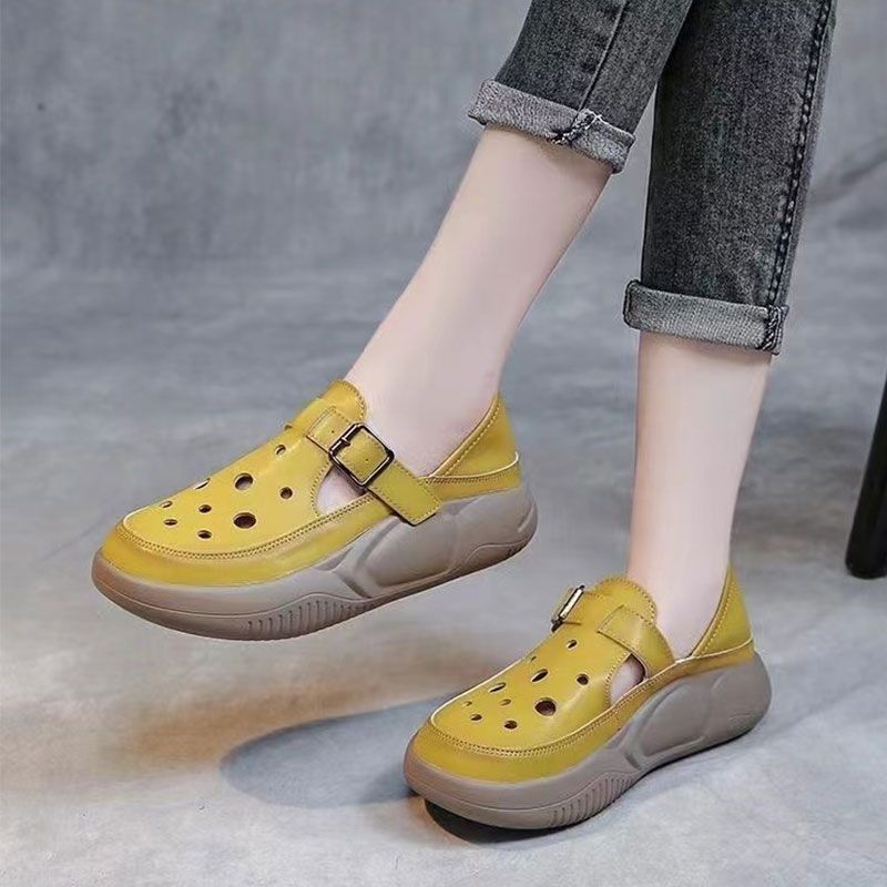 Sandalias tipo gladiador de piel suave con aberturas
