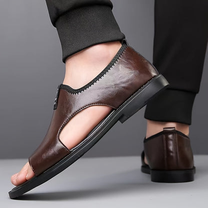 Sandalias romanas de piel con recortes