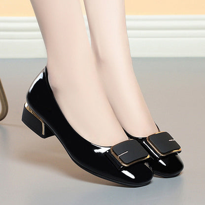 2025 nuevos zapatos de cuero brillante