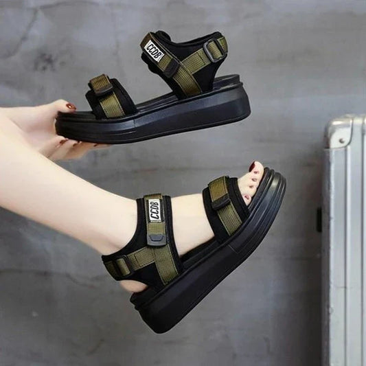 Sandalias deportivas de suela blanda