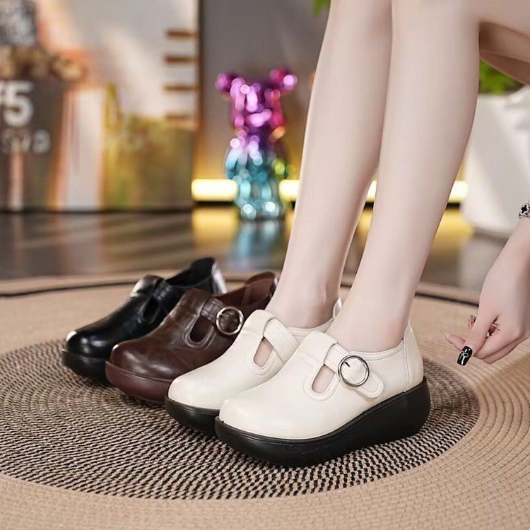 Zapatos de piel con plataforma y punta redonda para mujer