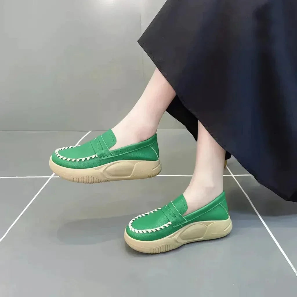 Zapatos casual de mujer de piel con suela blanda