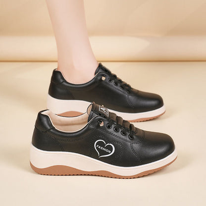 Zapatos casuales de cuero con suela blanda en forma de corazón
