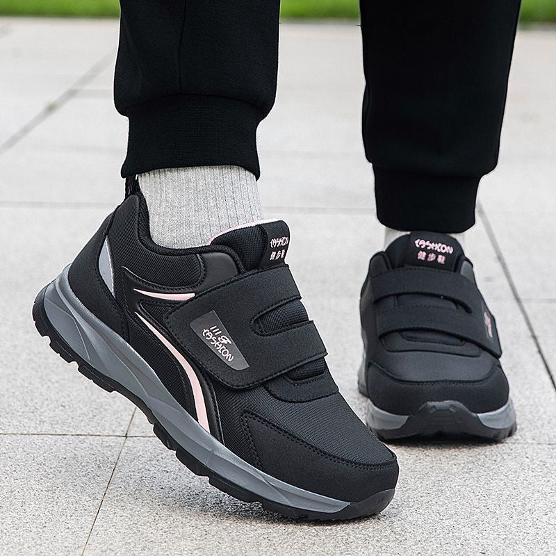 Zapatillas deportivas de suela blanda y puntera ancha