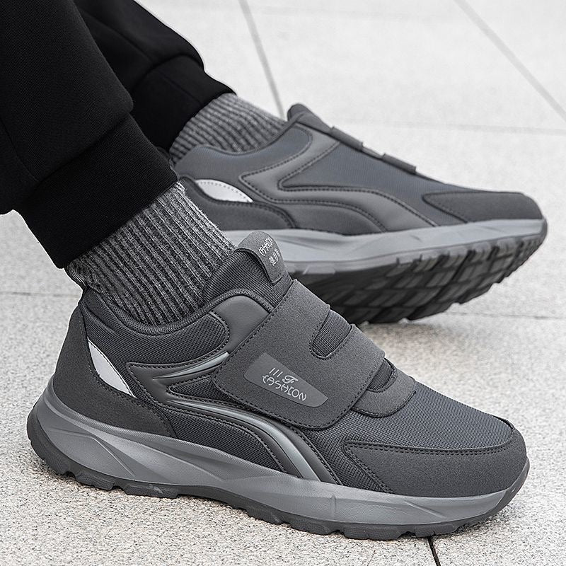 Zapatillas deportivas de suela blanda y puntera ancha