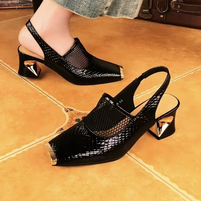 Sandalias de malla y charol para mujer
