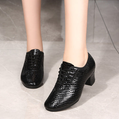 (patron de cocodrilo) tacones altos