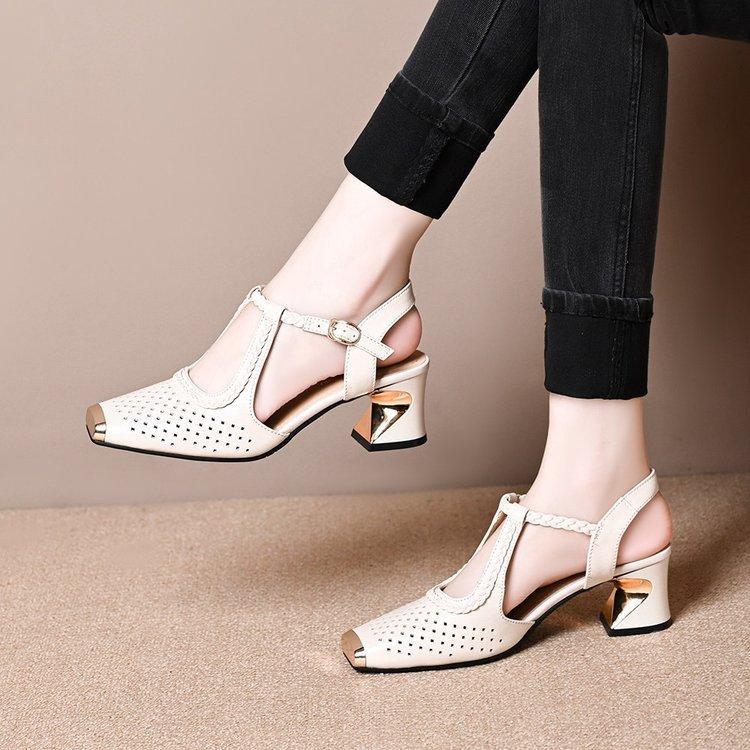 Sandalias cerradas de estilo francés para mujer
