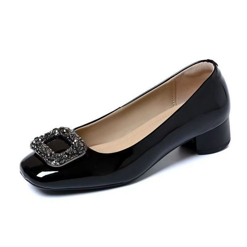 Zapatos de cuero vintage con pedrería para mujer