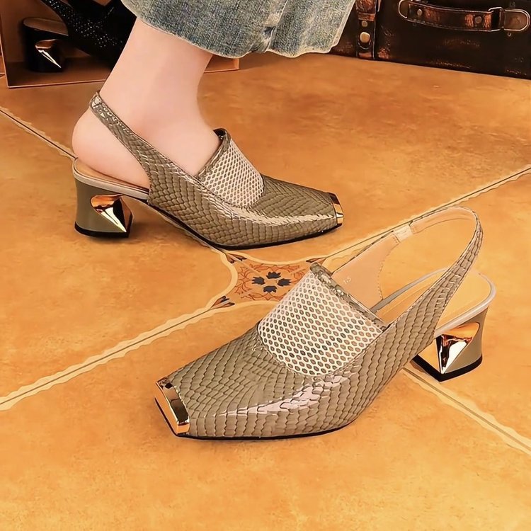 Sandalias de malla y charol para mujer