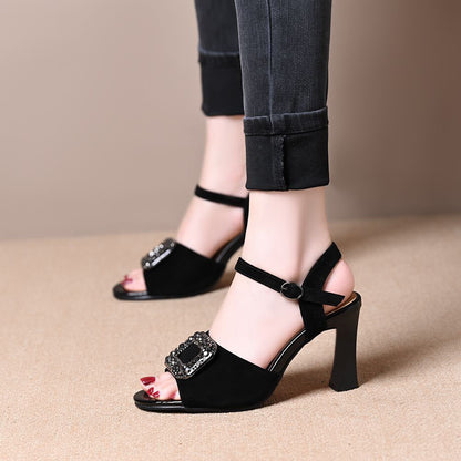 Sandalias de mujer con punta cuadrada