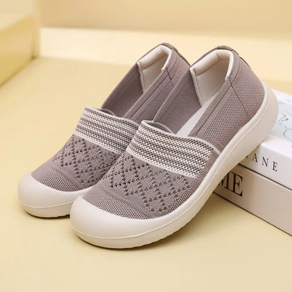 Zapatos casuales calados y transpirables, antideslizantes y resistentes al desgaste, suela blanda y cómoda