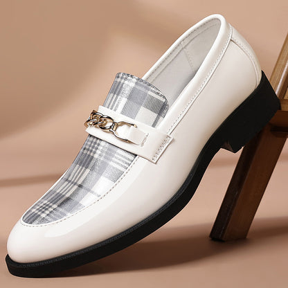 Nuevos zapatos casuales de charol brillante en tallas grandes