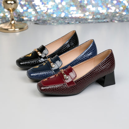 Zapatos de mujer de charol con punta cuadrada