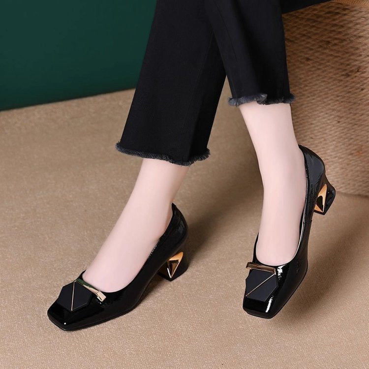 Zapatos de piel suave con tacón en bloque y puntera cuadrada