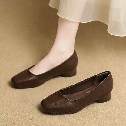 Zapatos de salón de cuero suave con punta cuadrada para mujer