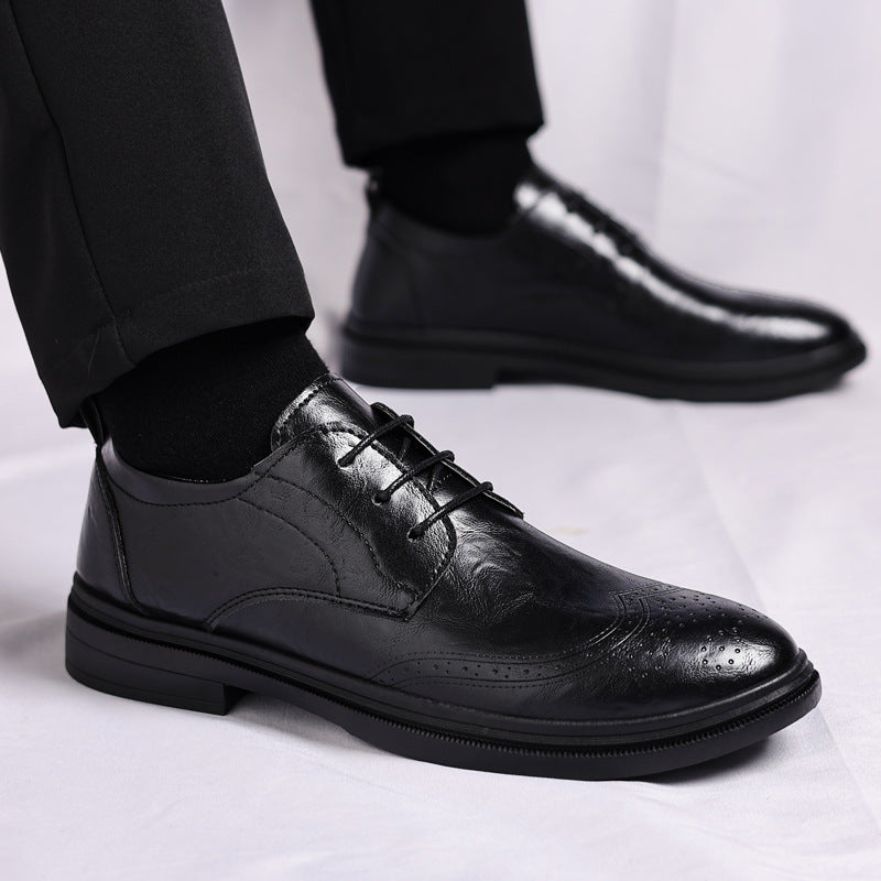 Zapatos casuales de cuero perforado estilo británico para hombre