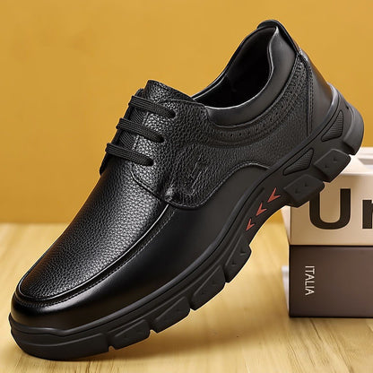 🐂Cuero🐂Zapatos casuales de piel con punta redonda y diseño de tres flechas.