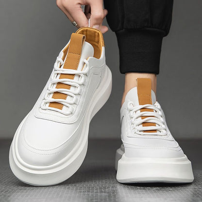 Zapatos casuales con suelas ocultas para aumentar la estatura