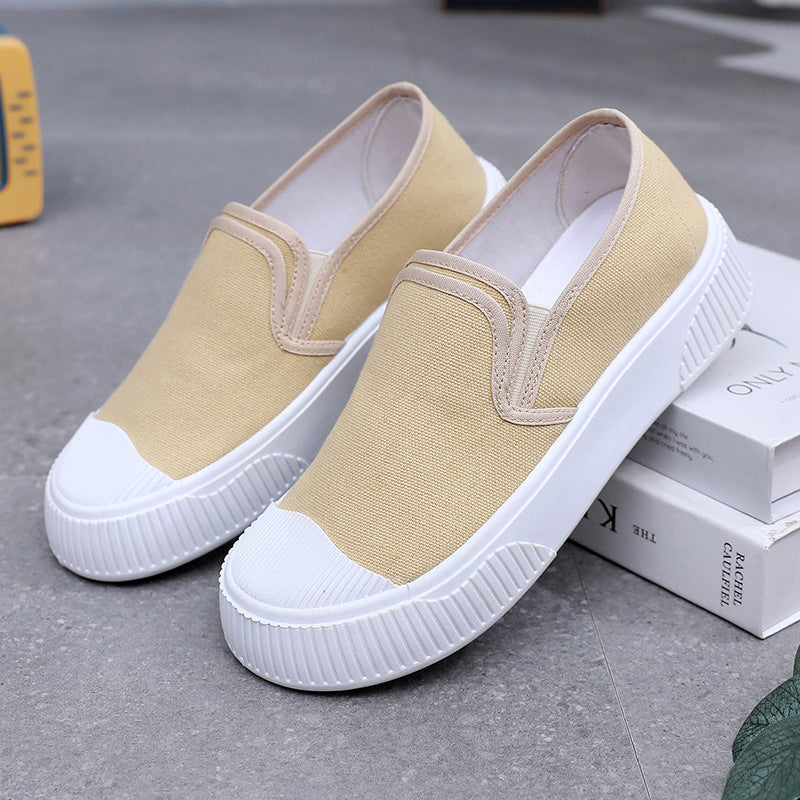 Mocasines de suela blanda con punta redonda
