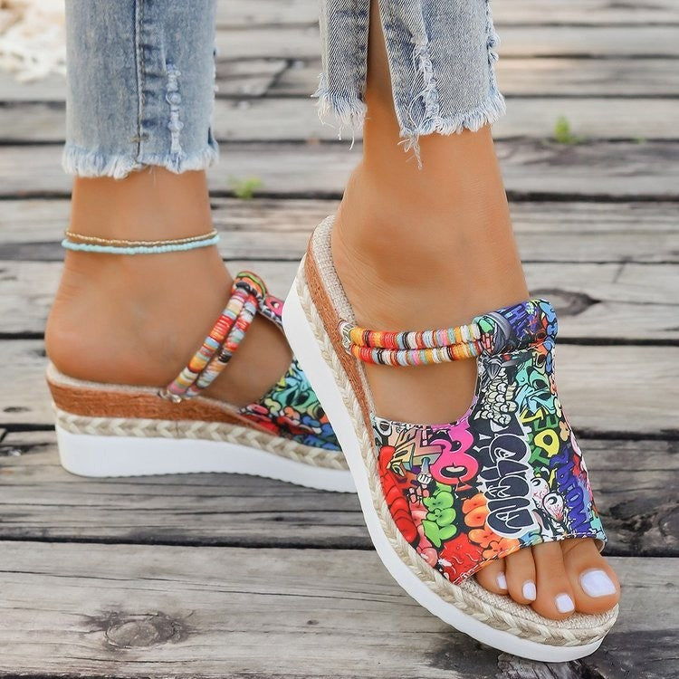 Sandalias de plataforma coloridas