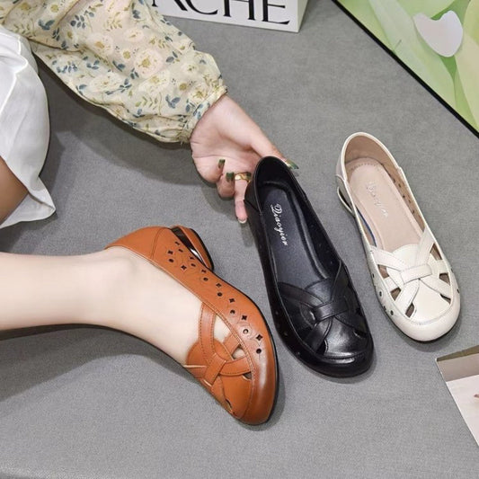 Sandalias planas caladas para mujer