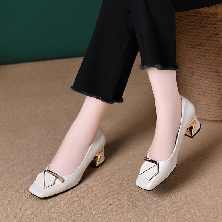Zapatos de piel suave con tacón en bloque y puntera cuadrada