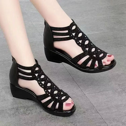 Sandalias tipo gladiador de piel suave para mujer