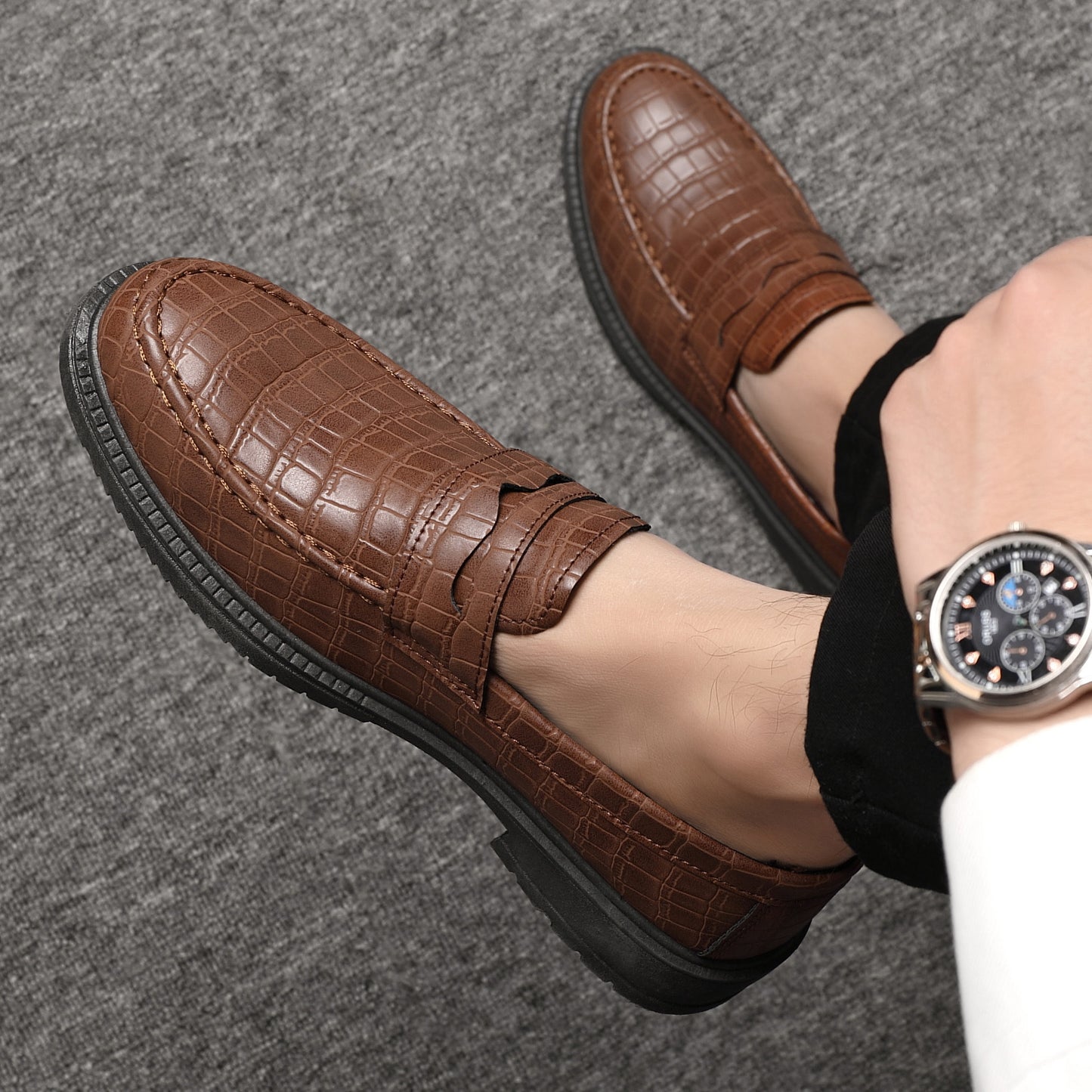 🐂Cuero🐂Mocasines con estampado de piedras