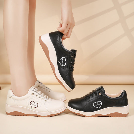 Zapatos casuales de cuero con suela blanda en forma de corazón