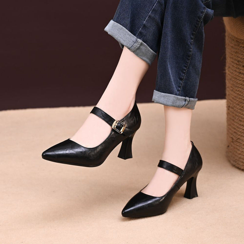 Zapatos de cuero con punta de boca poco profunda y talón grueso