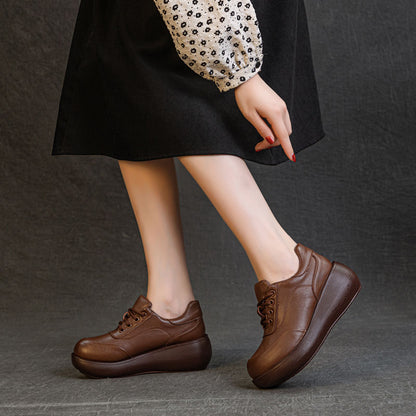 Zapatos de cuero de plataforma de corte bajo para mujer