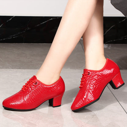 (patron de cocodrilo) tacones altos