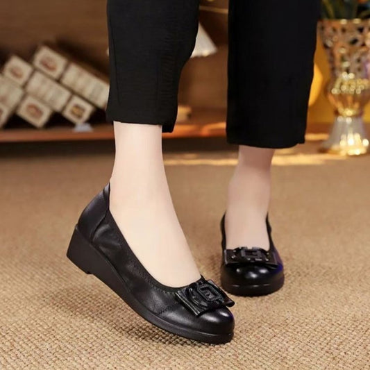 Zapatos Negros de Cuña con Hebilla para Mujer