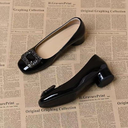 Zapatos de cuero vintage con pedrería para mujer