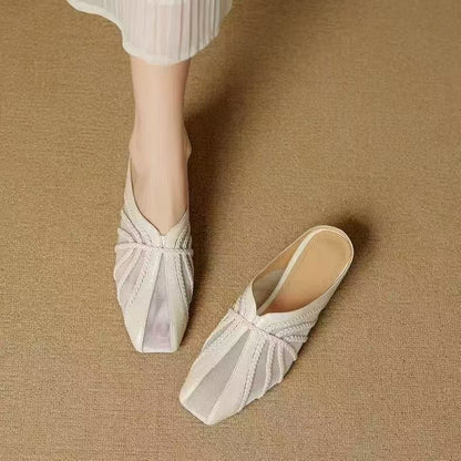 Zapatillas transpirables, destalonadas y de punta cerrada