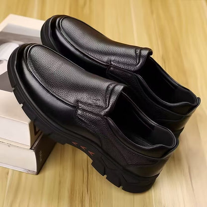 🐂Cuero🐂Zapatos casuales de piel con punta redonda y diseño de tres flechas.