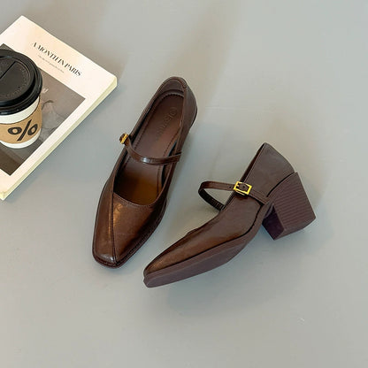 Zapatos de cuero suave de estilo vintage con puntera cuadrada