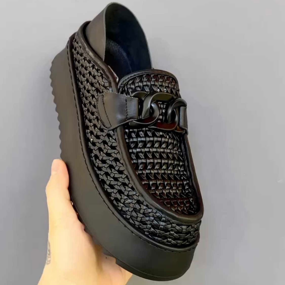 Zapatillas de malla tejidas a mano para hombre
