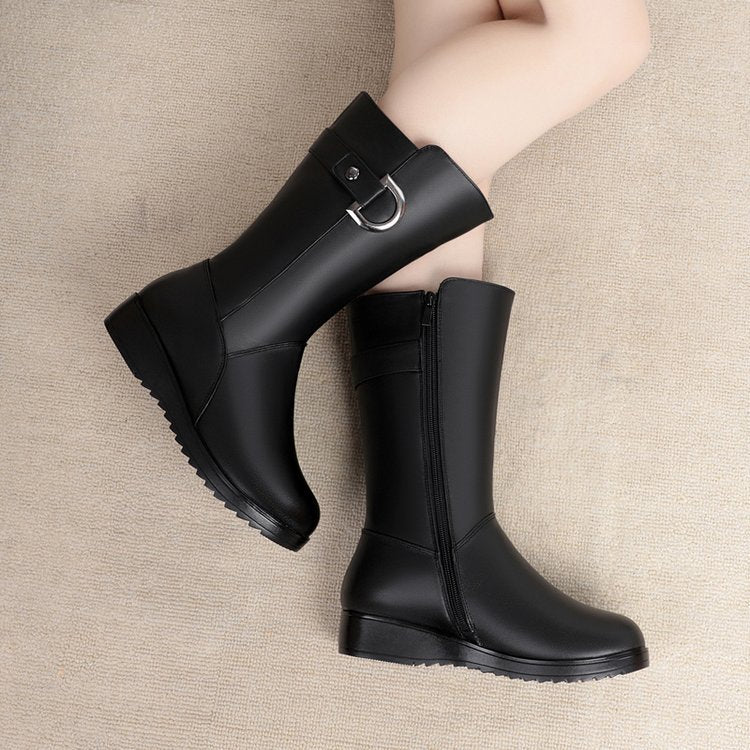 Botas Negras de Mujer con Plataforma y Hebilla